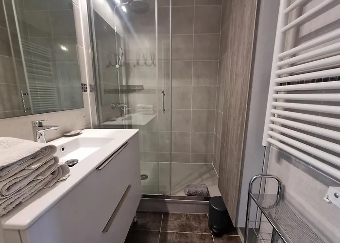 Face A La En Premiere Ligne Pour 6 Personnes Avec Menage Linge Et Wifi Apartament *