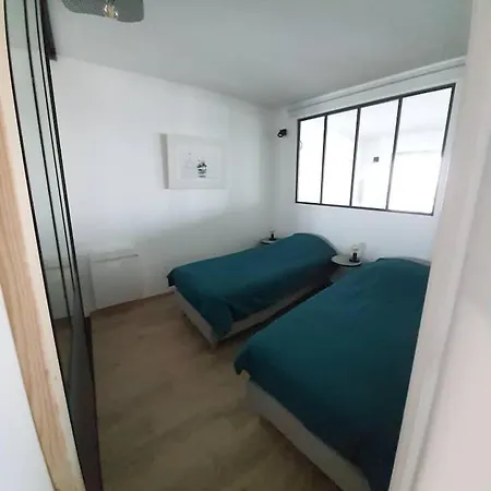 Face A La En Premiere Ligne Pour 6 Personnes Avec Menage Linge Et Wifi * 阿卡雄