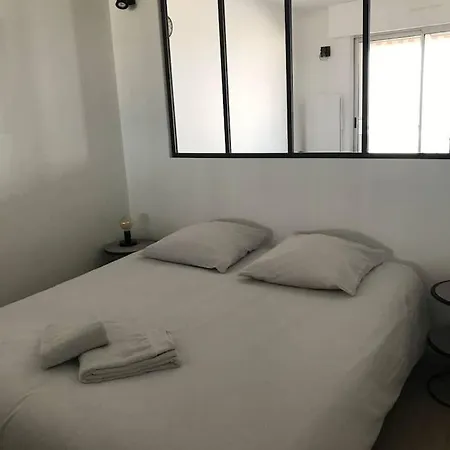 Face A La En Premiere Ligne Pour 6 Personnes Avec Menage Linge Et Wifi Appartement *
