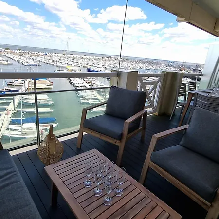 Face A La En Premiere Ligne Pour 6 Personnes Avec Menage Linge Et Wifi Διαμέρισμα