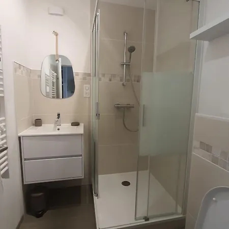 Face A La En Premiere Ligne Pour 6 Personnes Avec Menage Linge Et Wifi Διαμέρισμα *