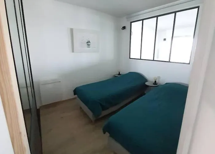 Face A La En Premiere Ligne Pour 6 Personnes Avec Menage Linge Et Wifi * アルカション