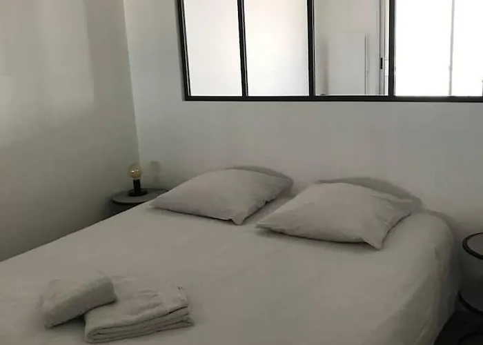 Face A La En Premiere Ligne Pour 6 Personnes Avec Menage Linge Et Wifi Apartmán *