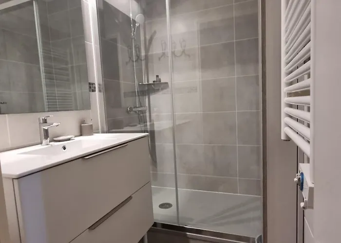 アパート Face A La En Premiere Ligne Pour 6 Personnes Avec Menage Linge Et Wifi *